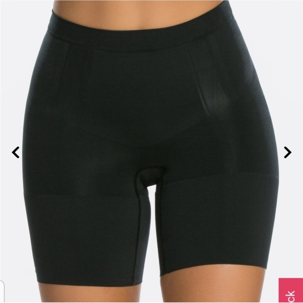◾️ Spanx On Core Mid Thigh Shapewear Shorts